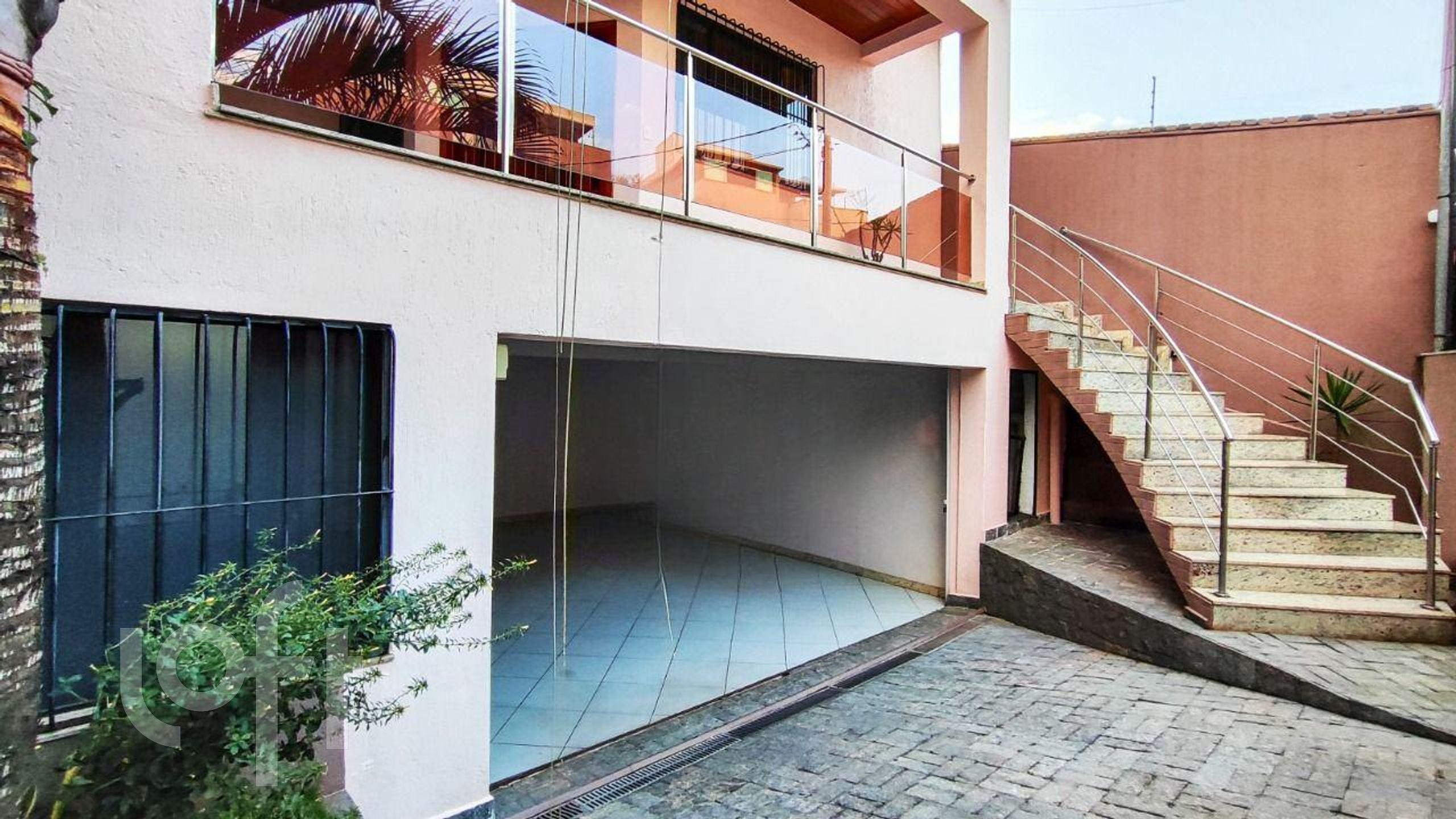 Casa à venda com 3 quartos, 354m² - Foto 2