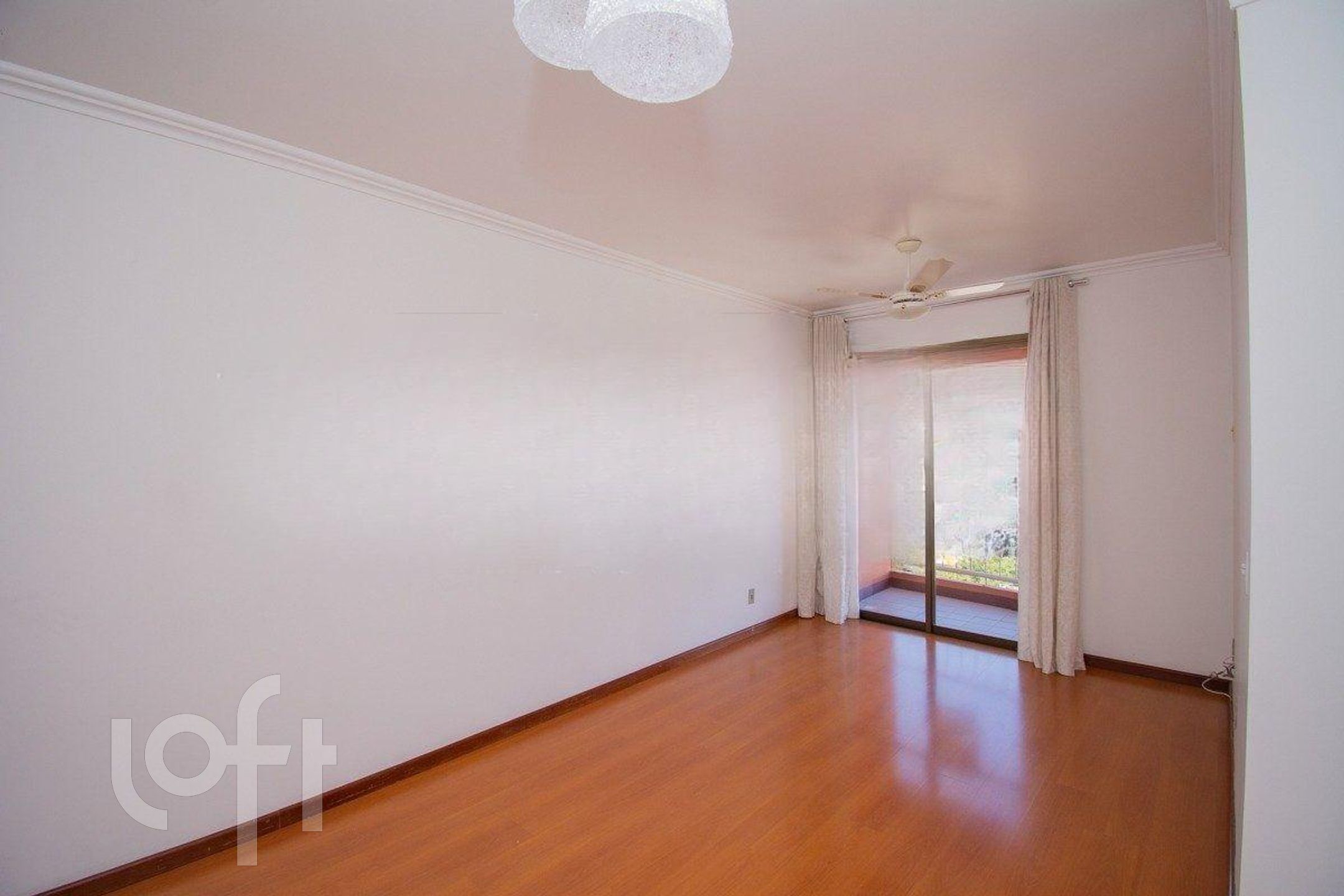 Apartamento com 71m², 3 dormitórios, 1 vaga, Cristo Redentor em Porto Alegre