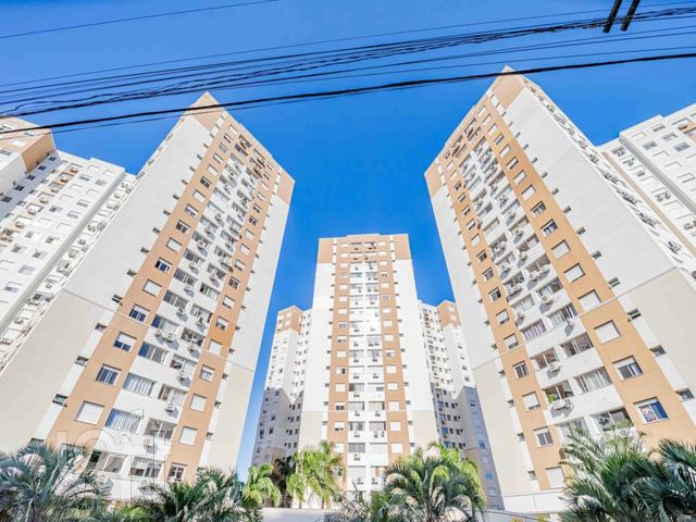 Apartamento com 68m², 3 dormitórios, 1 suíte, 1 vaga, Vila Ipiranga em Porto Alegre