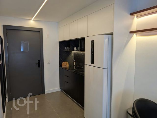 Apartamento com 28m², 1 dormitório, Três Figueiras em Porto Alegre