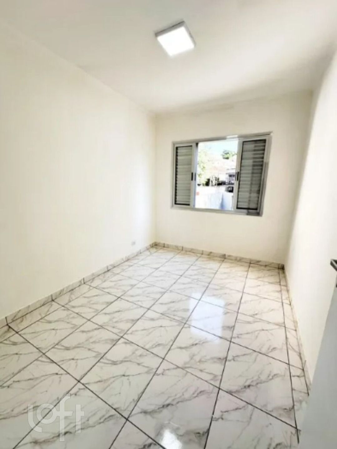 Apartamento à venda com 2 quartos, 70m² - Foto 4