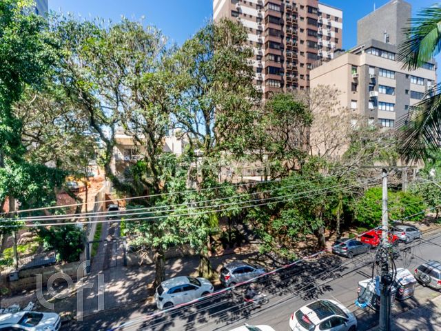 Apartamento com 120m², 3 dormitórios, 1 suíte, 2 vagas, Higienópolis em Porto Alegre