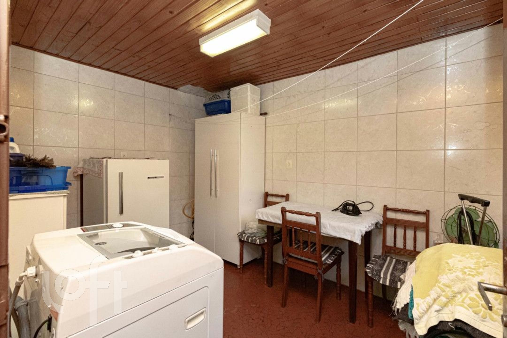 Casa à venda com 3 quartos, 250m² - Foto 10