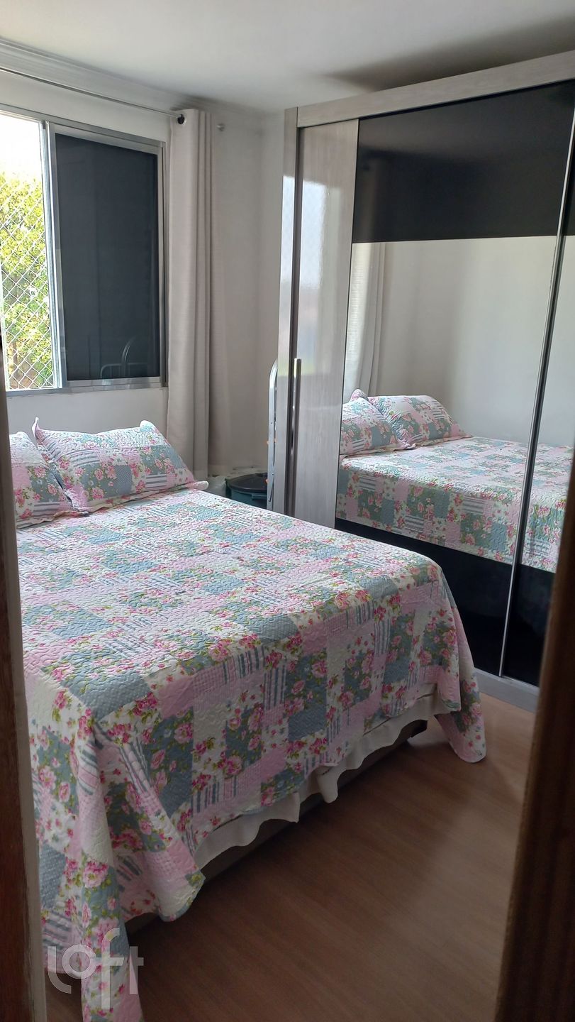 Apartamento à venda com 2 quartos, 70m² - Foto 3