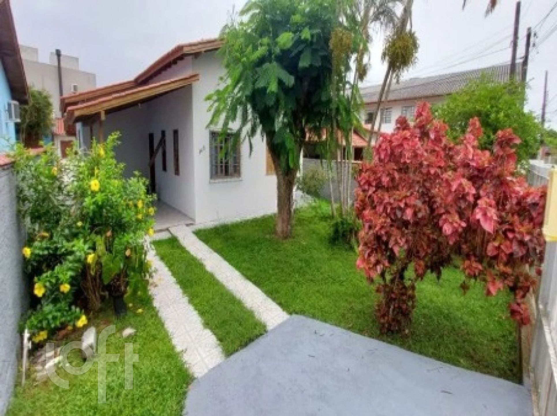 Casa à venda em Ingleses com 144 m², 4 quartos, 1 suíte, 2 vagas