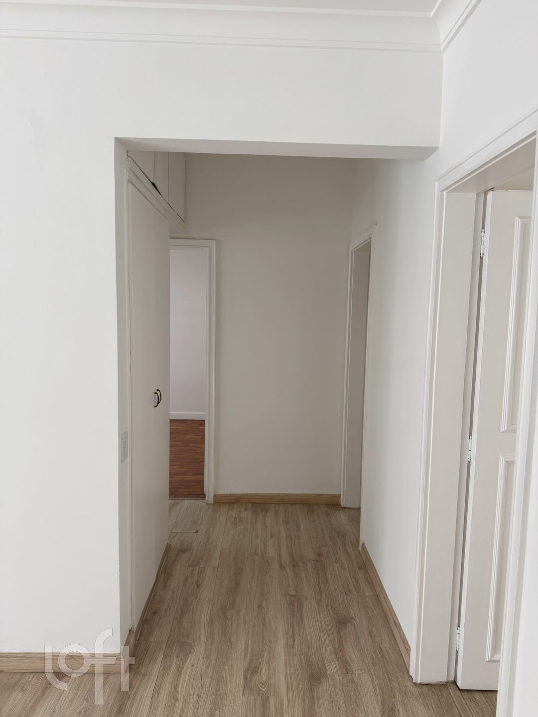 Apartamento à venda com 3 quartos, 258m² - Foto 18