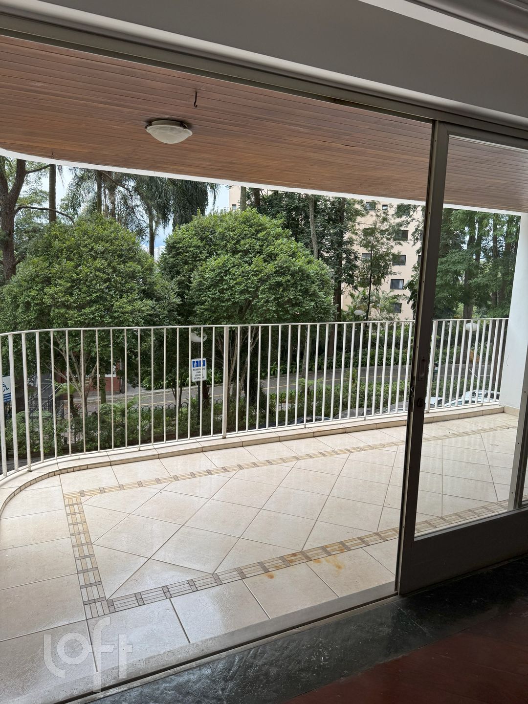 Apartamento à venda com 3 quartos, 258m² - Foto 4