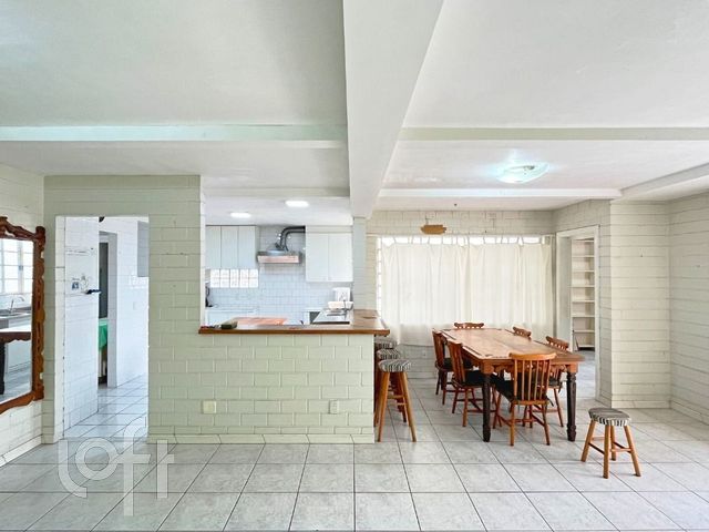 Apartamento com 172m², 3 dormitórios, 1 suíte, 1 vaga, São João em Porto Alegre