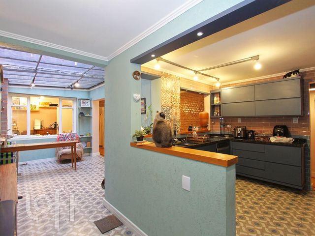 Apartamento com 130m², 4 dormitórios, 1 suíte, Rio Branco em Porto Alegre