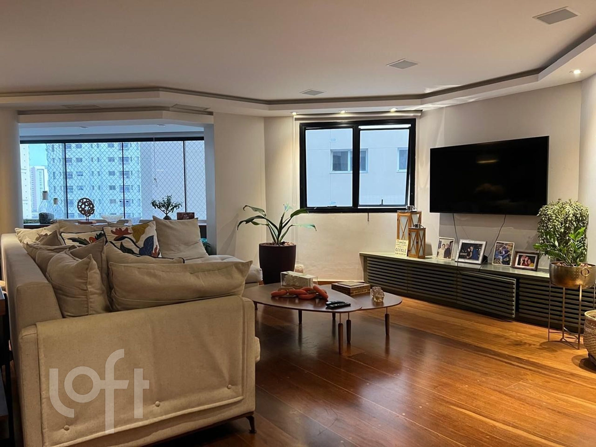 Apartamento à venda com 4 quartos, 180m² - Foto 4