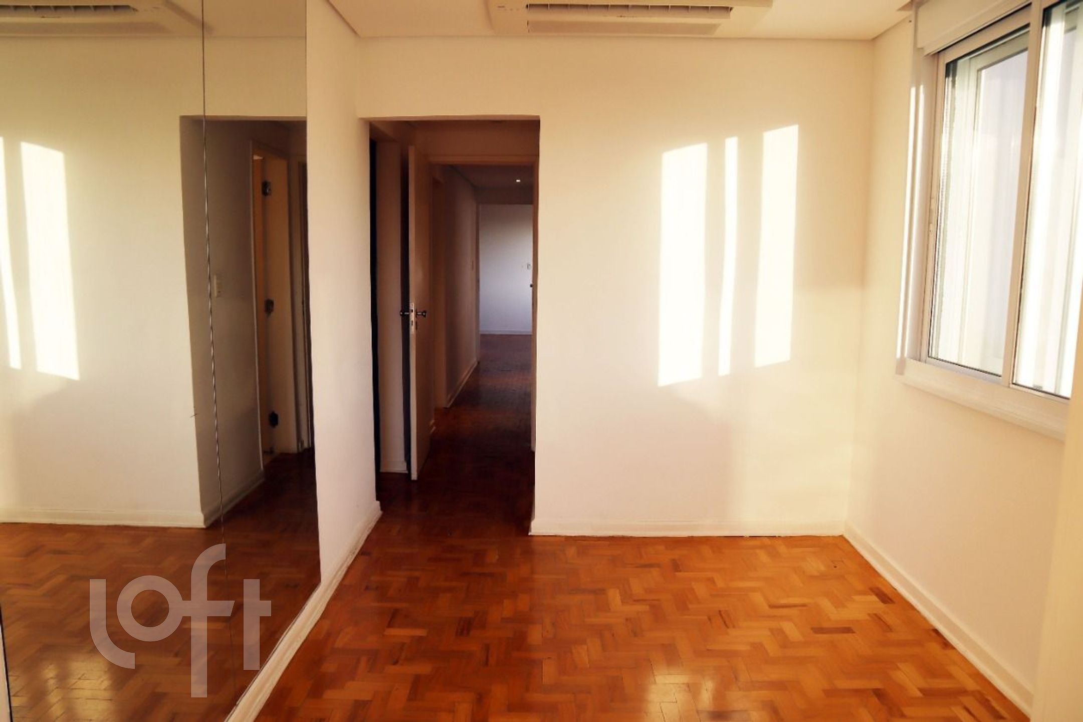 Apartamento à venda com 3 quartos, 169m² - Foto 9