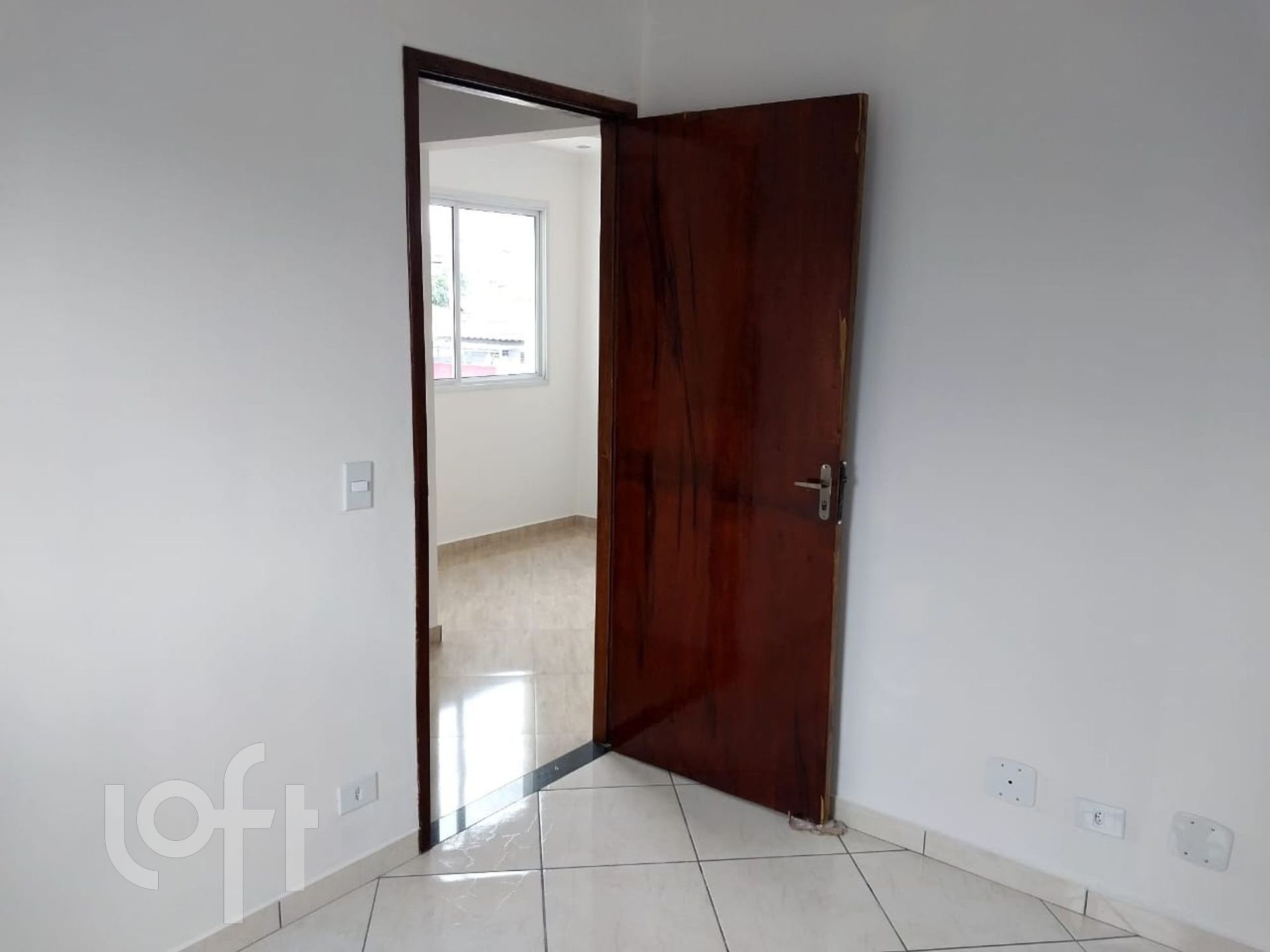 Apartamento à venda com 2 quartos, 43m² - Foto 2