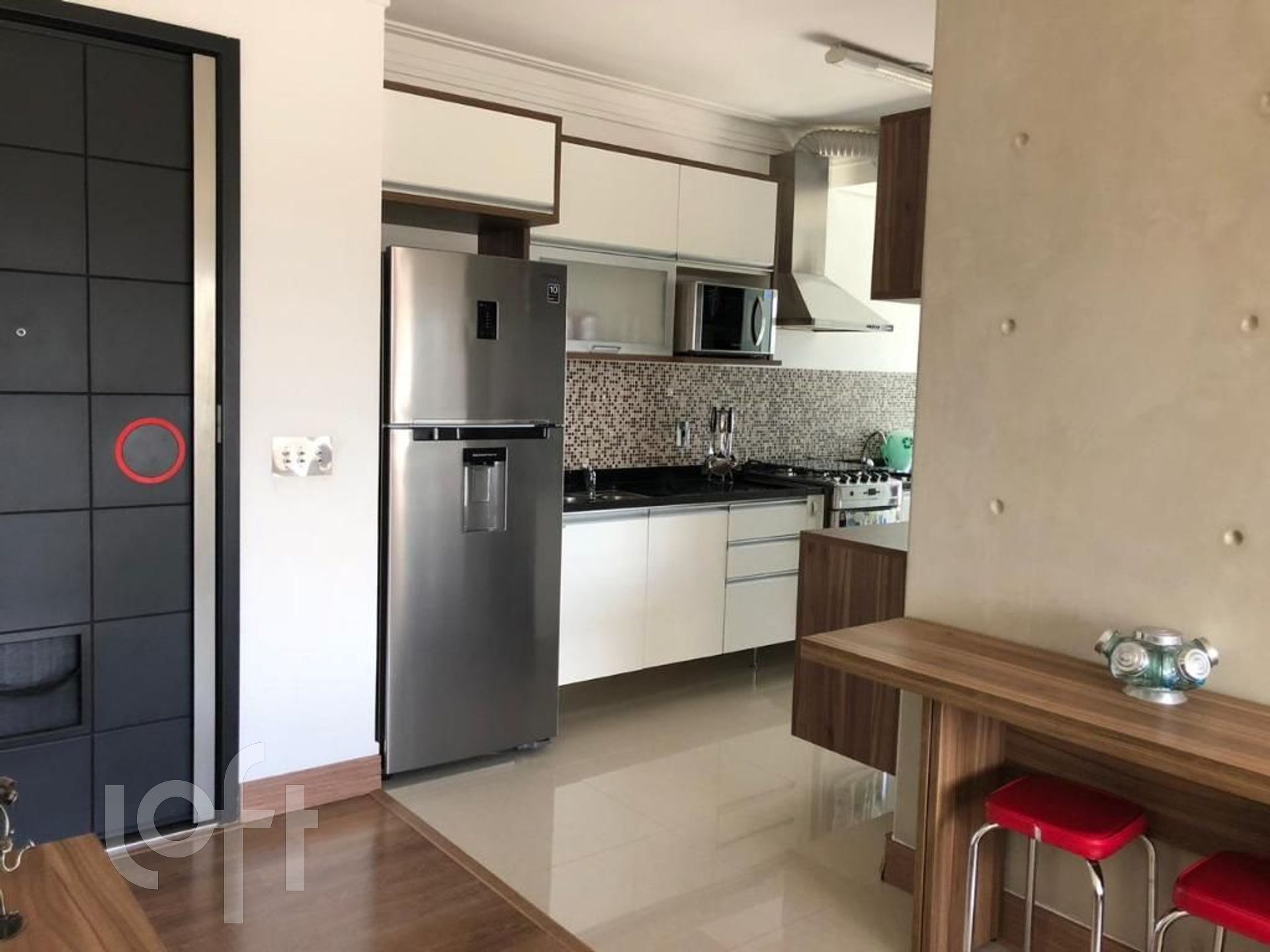 Apartamento à venda com 1 quarto, 70m² - Foto 11