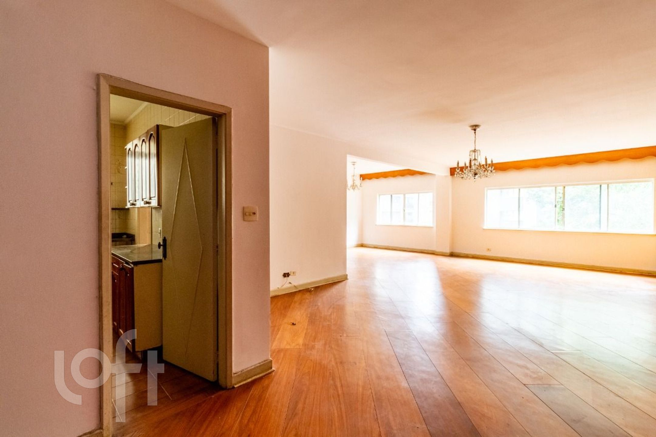 Apartamento à venda com 3 quartos, 199m² - Foto 3