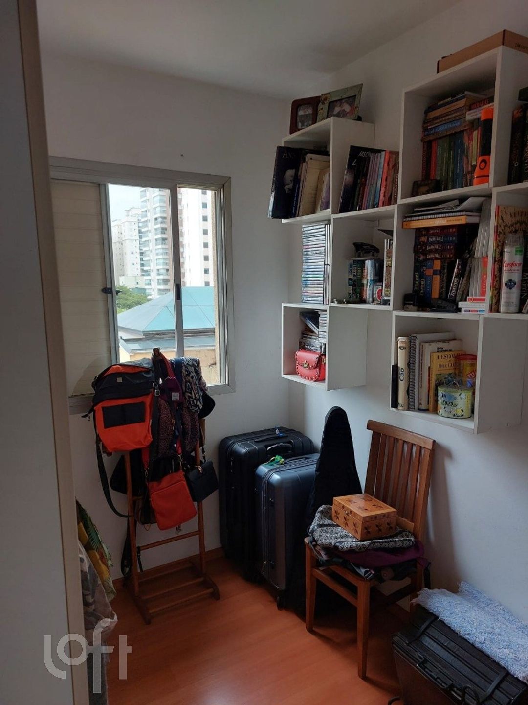 Apartamento à venda com 3 quartos, 76m² - Foto 2