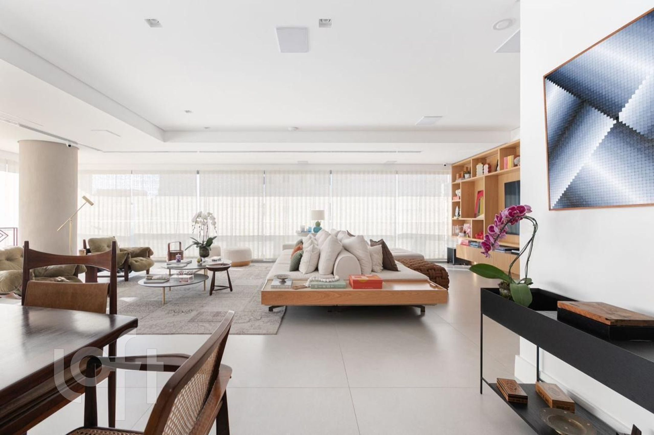 Apartamento à venda em Vila Nova Conceição com 251