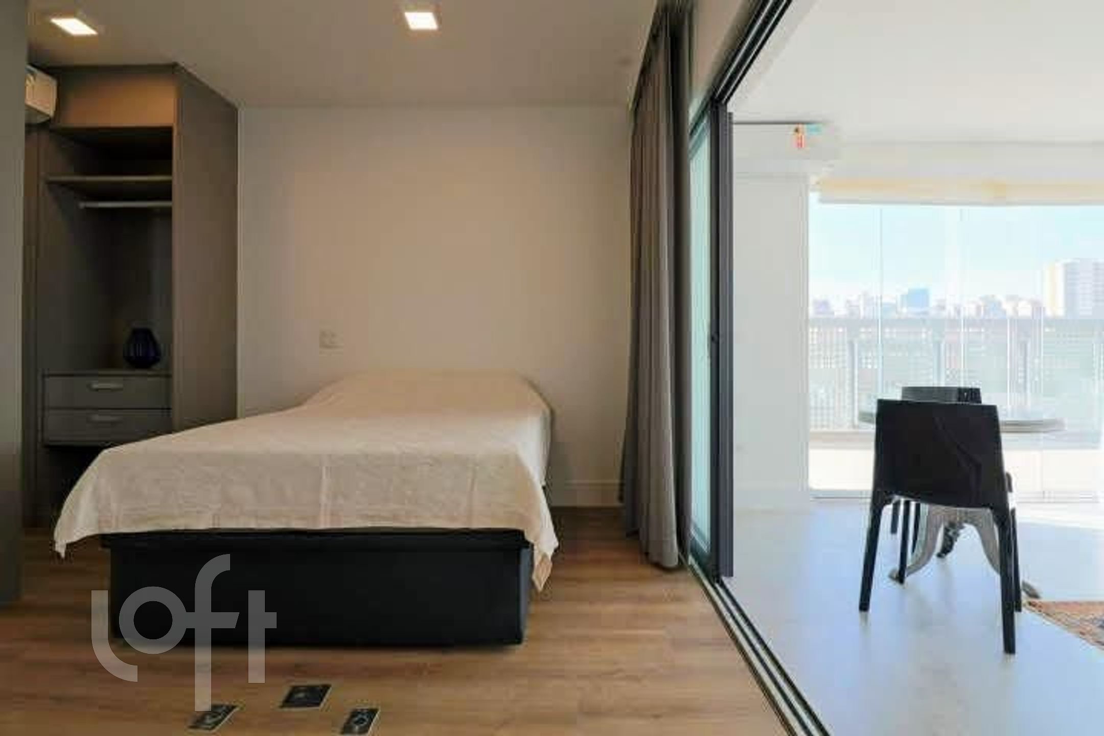 Apartamento à venda com 1 quarto, 140m² - Foto 19