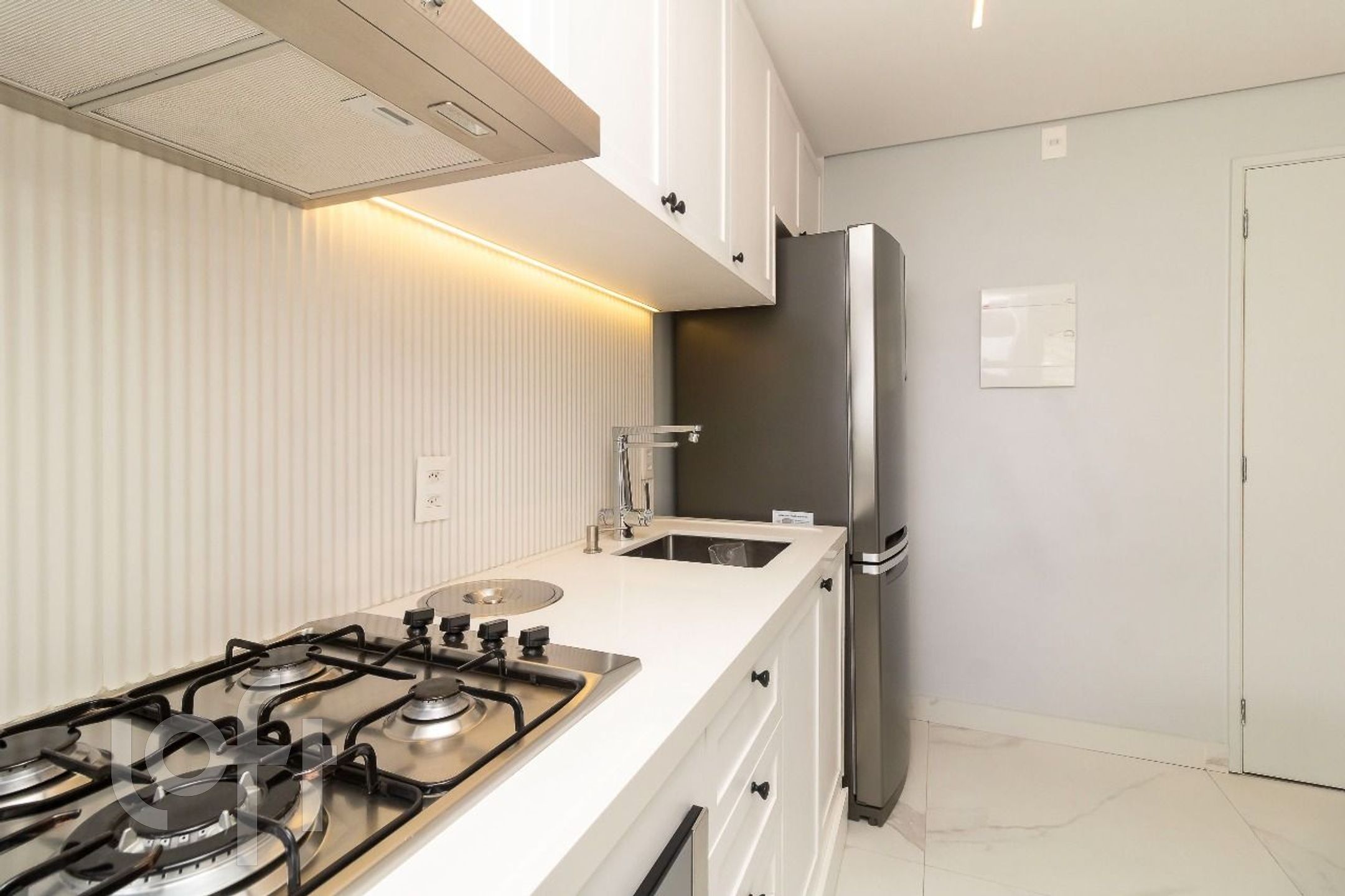 Apartamento à venda com 2 quartos, 52m² - Foto 7