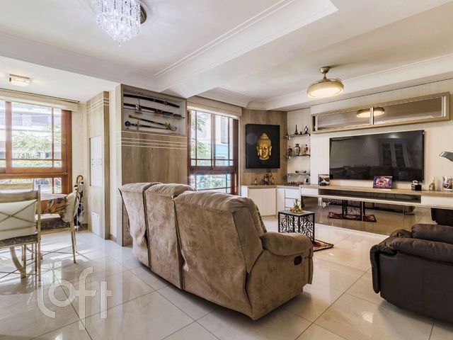 Apartamento com 144m², 3 dormitórios, 2 suítes, 2 vagas, Bela Vista em Porto Alegre