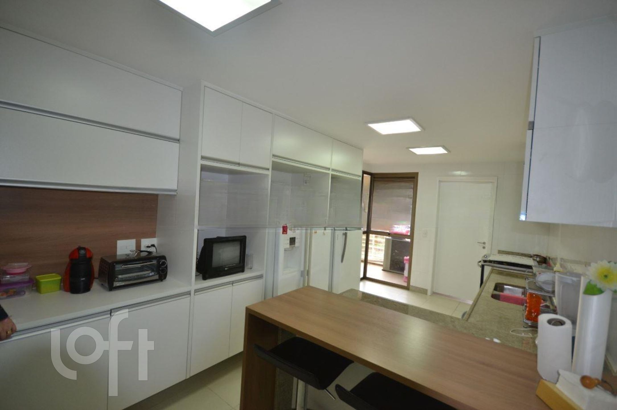 Apartamento à venda com 4 quartos, 268m² - Foto 8