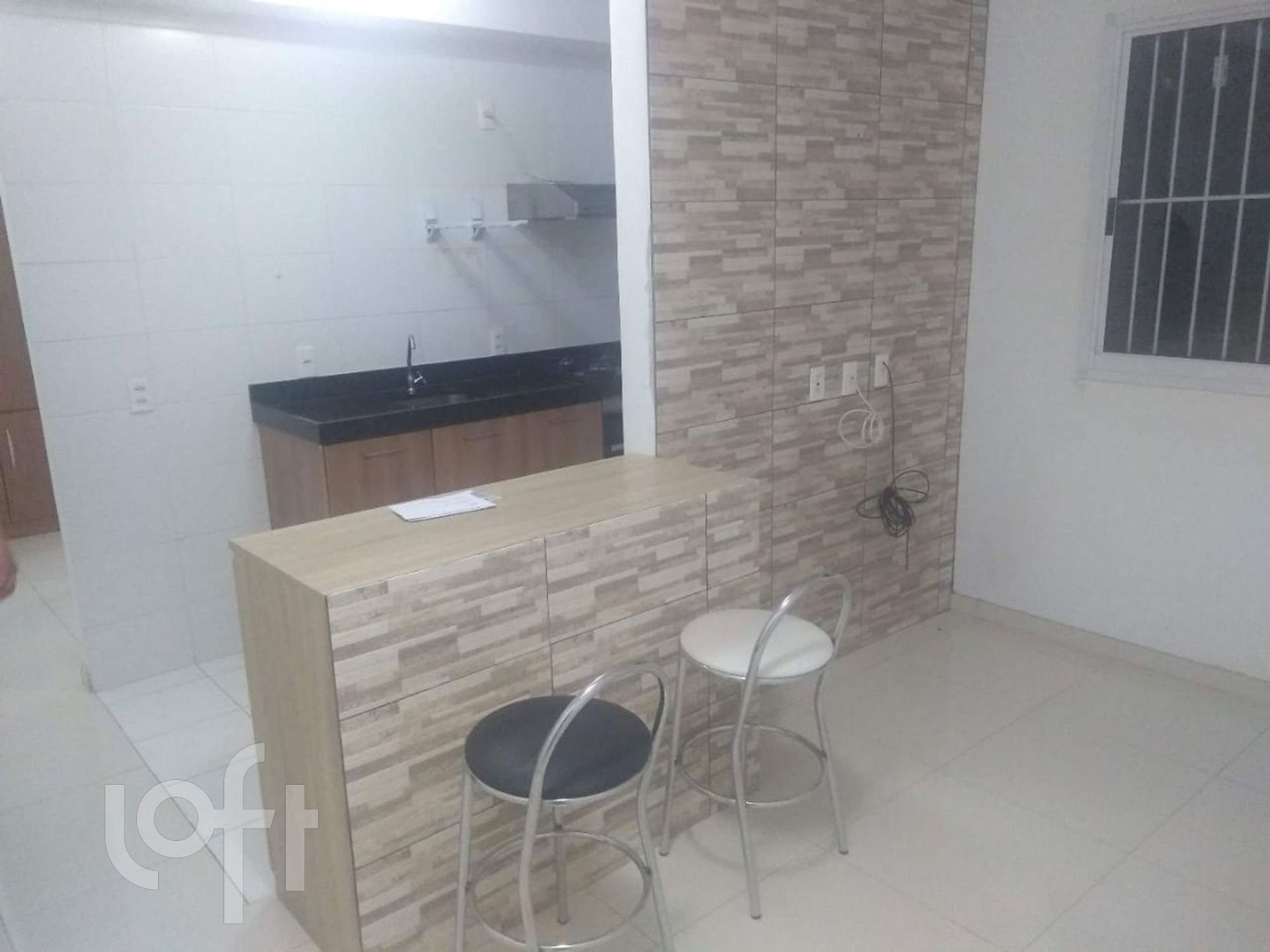 Apartamento à venda com 1 quarto, 35m² - Foto 1