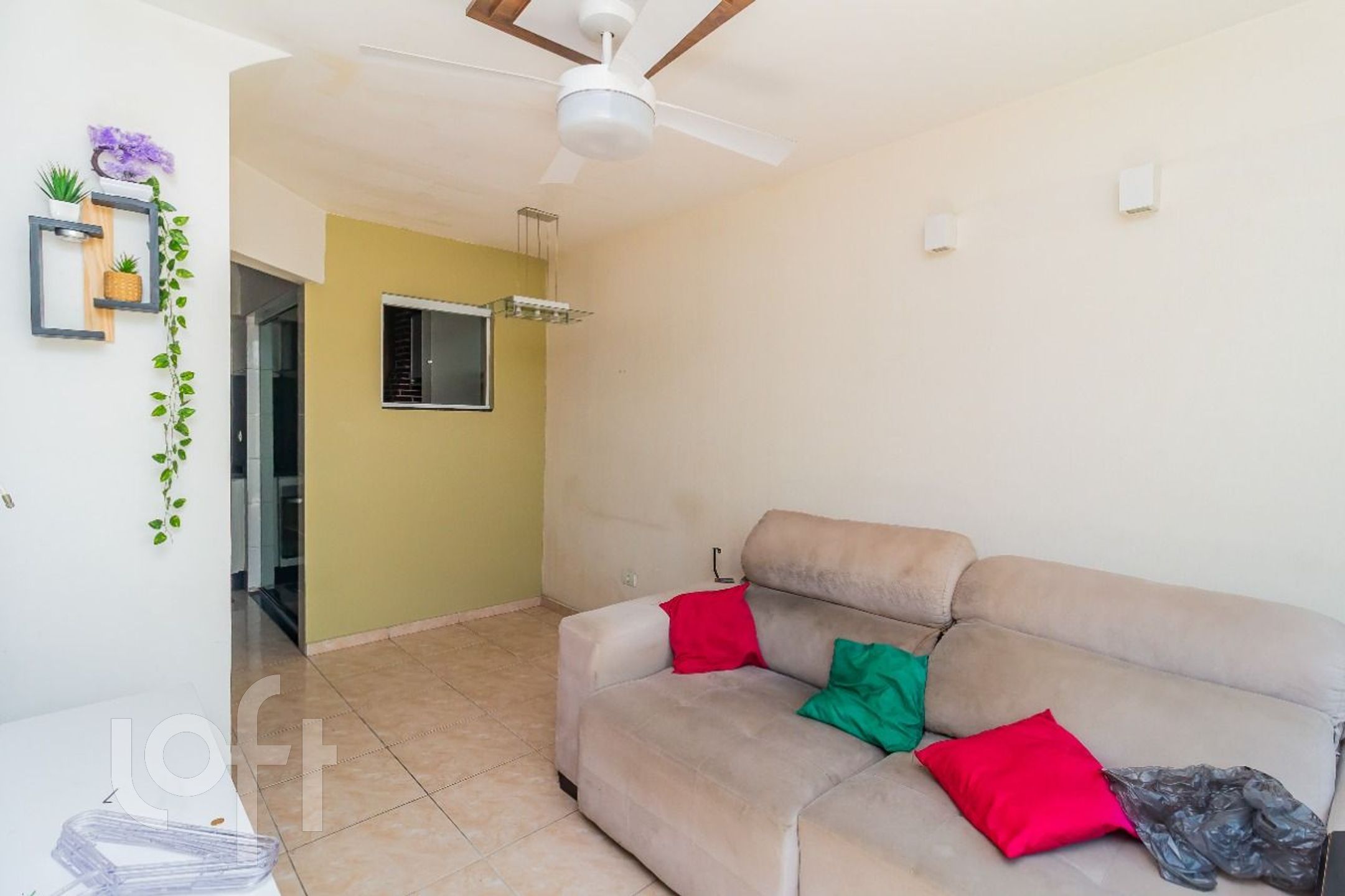 Casa à venda em Itaquera com 68 m², 2 quartos, 2 suítes, 1 vaga