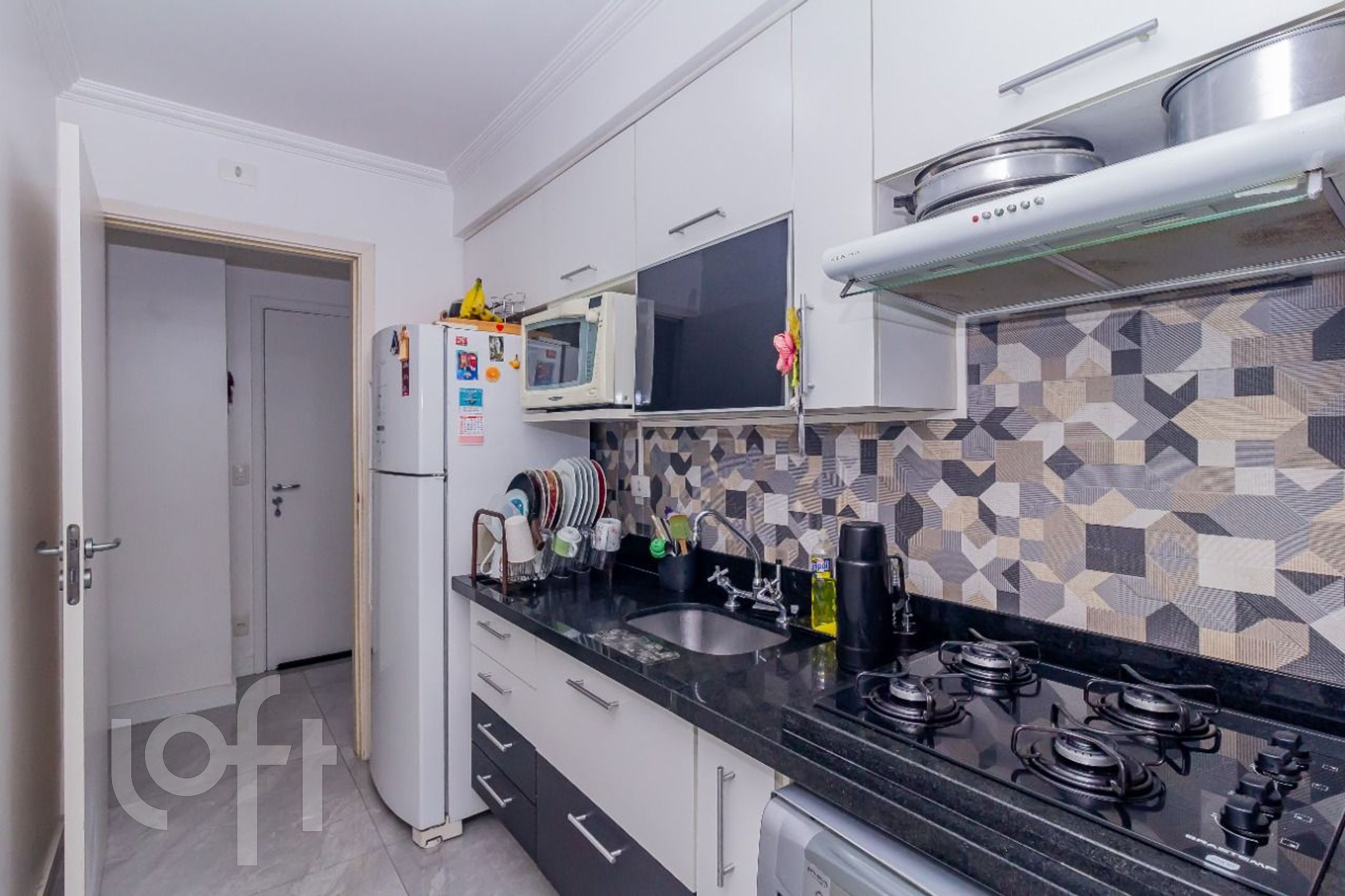 Apartamento à venda com 3 quartos, 85m² - Foto 32