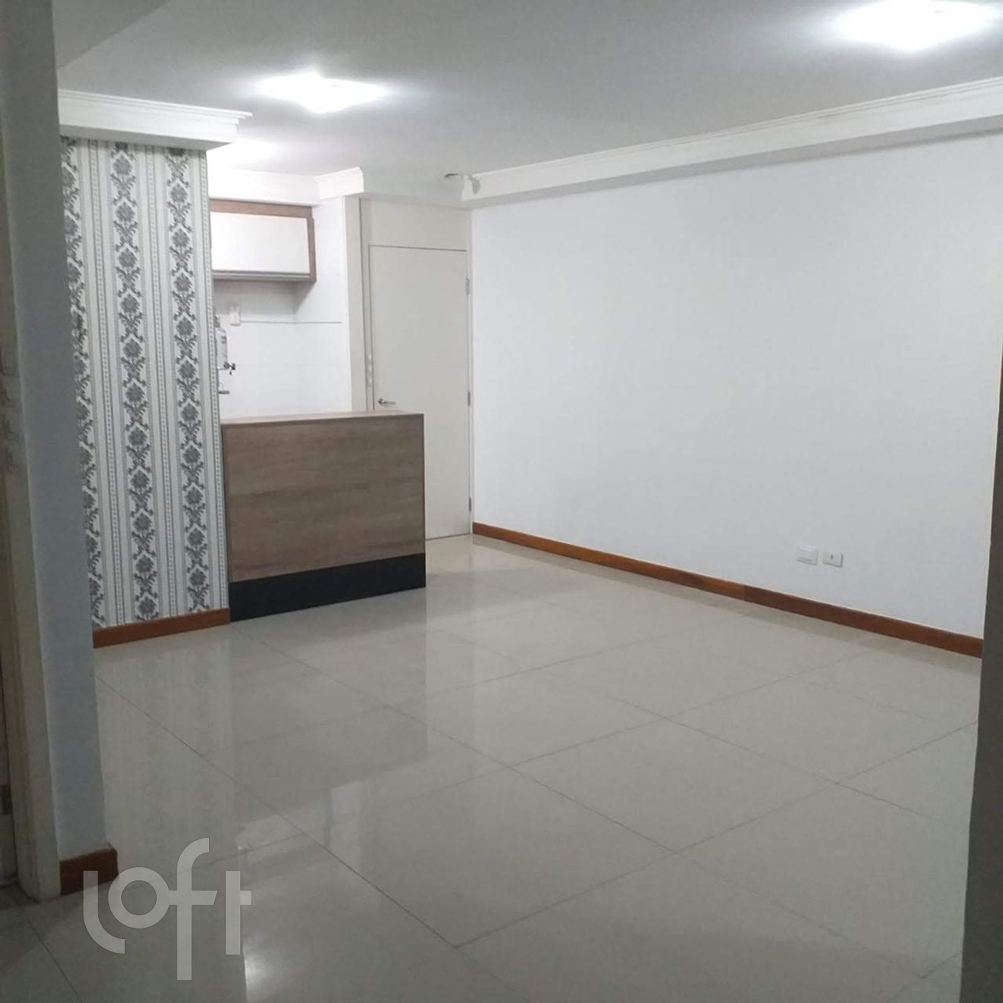 Apartamento à venda com 2 quartos, 70m² - Foto 3