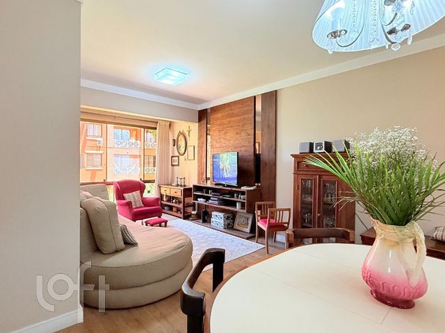 Apartamento com 73m², 3 dormitórios, 1 vaga, Chácara das Pedras em Porto Alegre