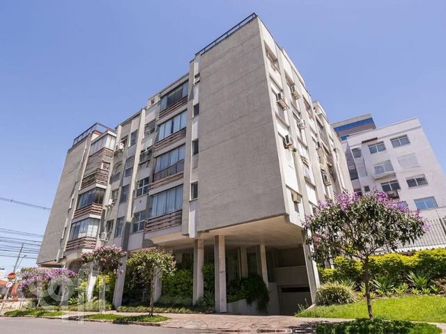 Apartamento com 109m², 3 dormitórios, 1 suíte, 2 vagas, Três Figueiras em Porto Alegre