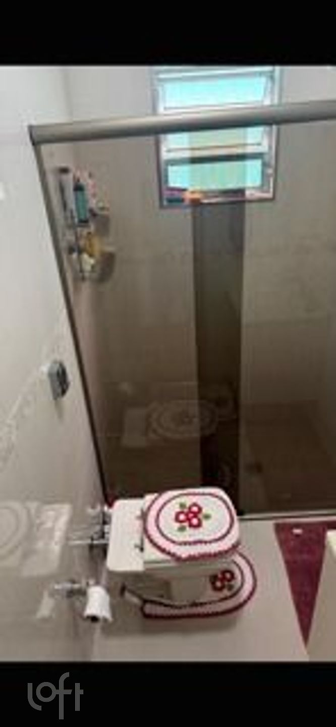 Casa à venda com 2 quartos, 260m² - Foto 2