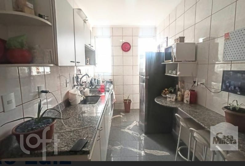 Apartamento à venda com 3 quartos, 82m² - Foto 11