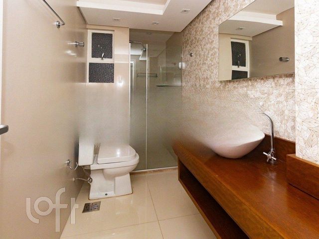 Apartamento com 115m², 3 dormitórios, 1 suíte, 1 vaga, Auxiliadora em Porto Alegre