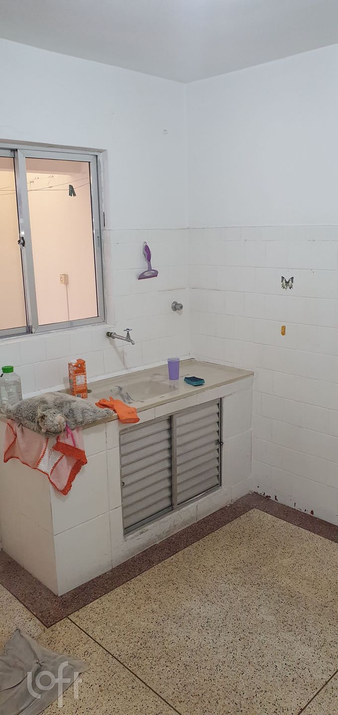 Apartamento à venda com 2 quartos, 60m² - Foto 7