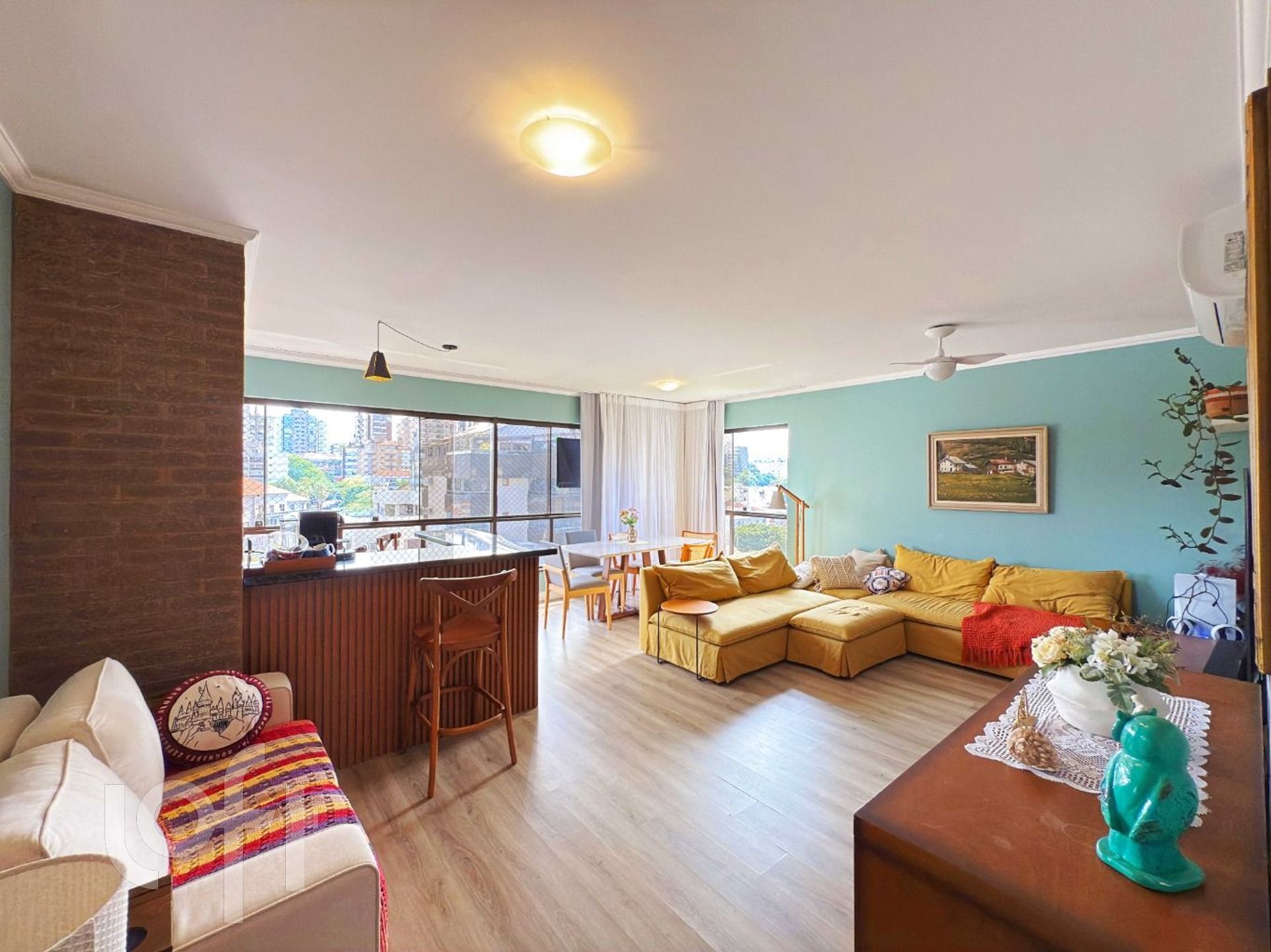 Apartamento com 107m², 3 dormitórios, 1 suíte, 2 vagas, Petrópolis em Porto Alegre