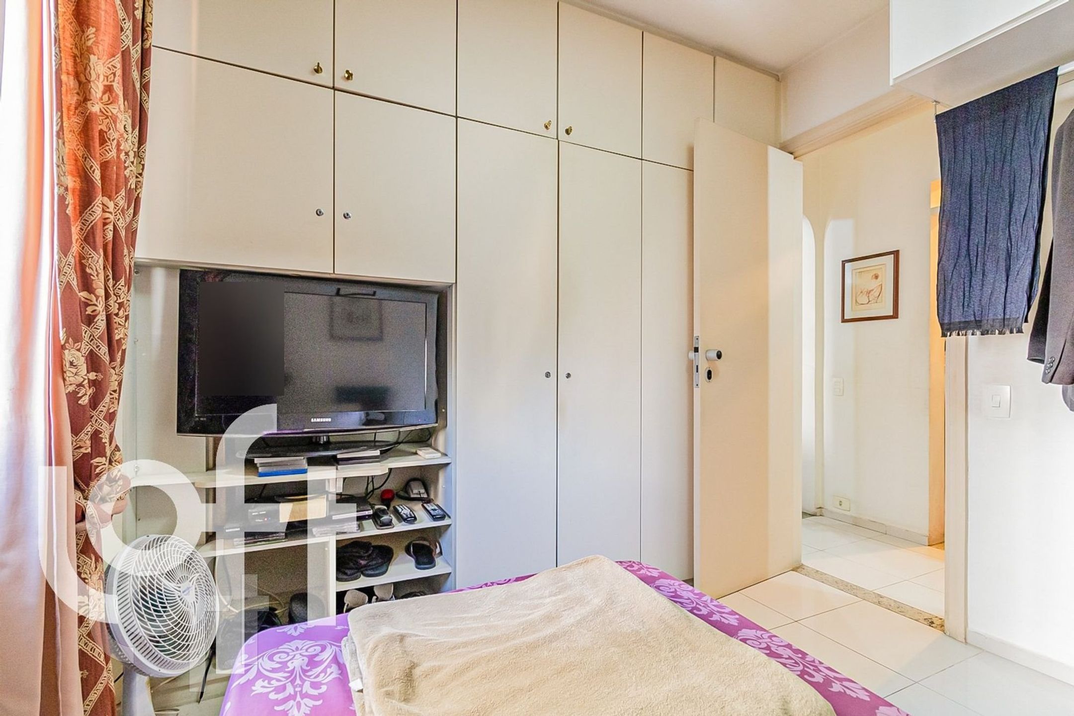 Apartamento à venda com 1 quarto, 42m² - Foto 2