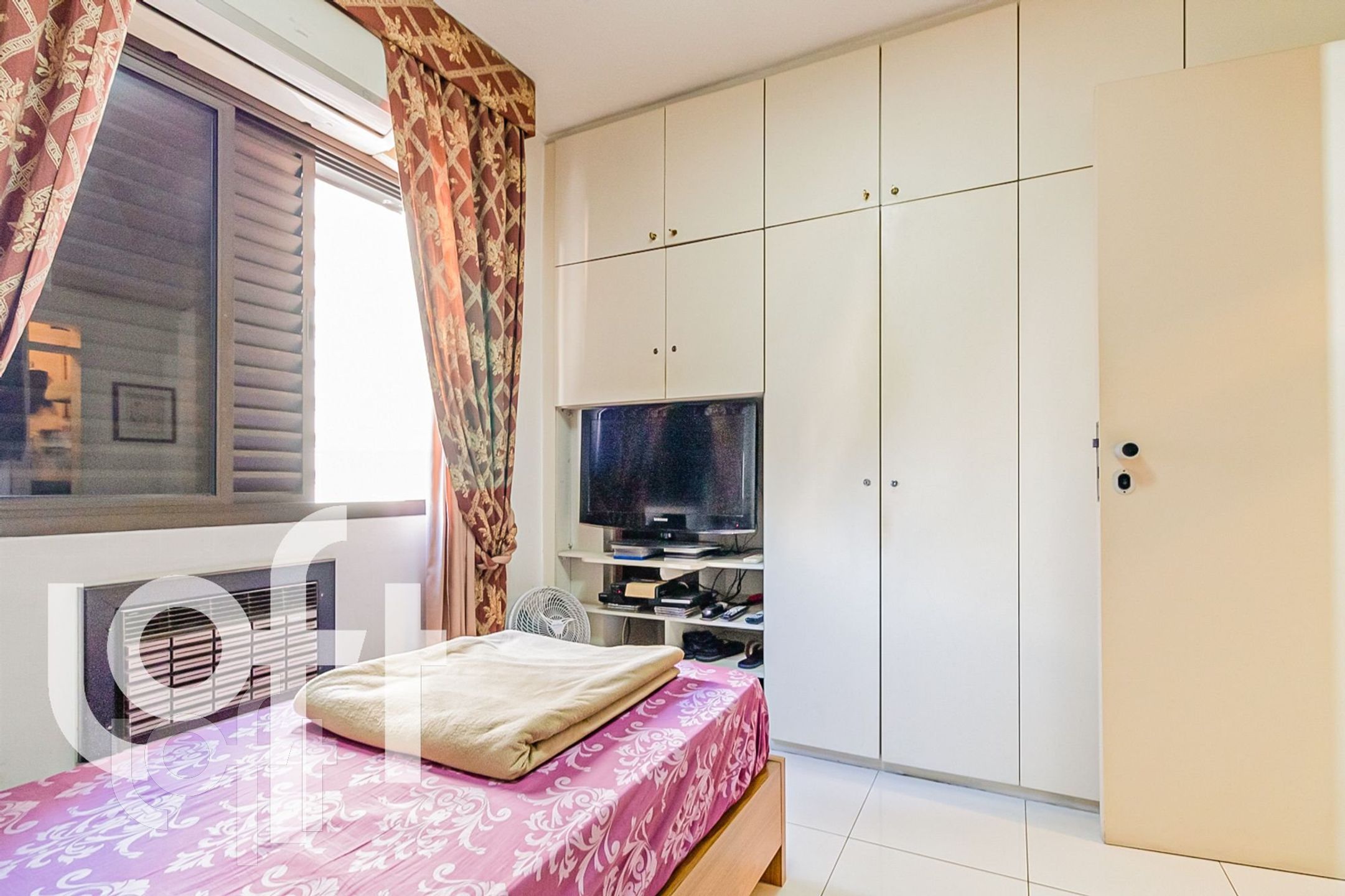 Apartamento à venda com 1 quarto, 42m² - Foto 3