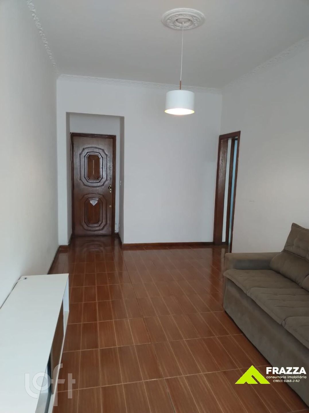 Apartamento à venda com 2 quartos, 70m² - Foto 4