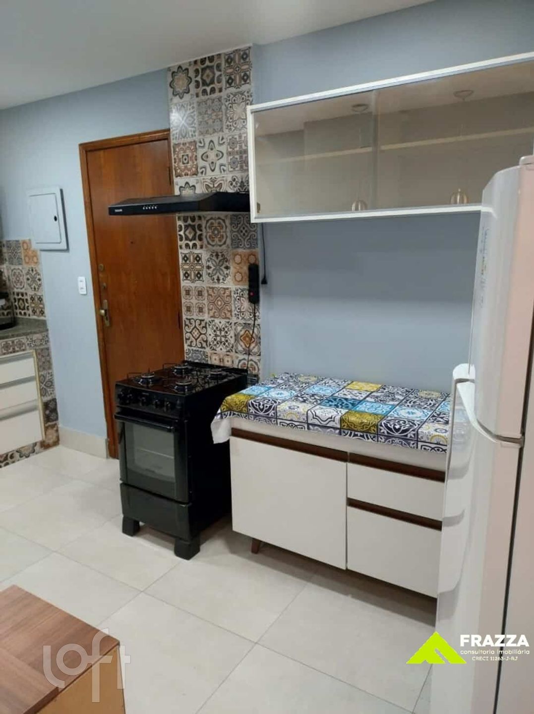 Apartamento à venda com 2 quartos, 70m² - Foto 13