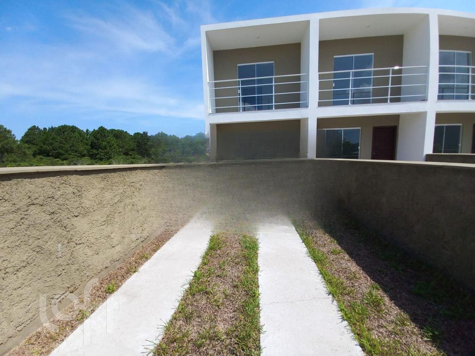 Casa Residencial com 92m², 2 quartos, 2 suítes, 2 garagens, no bairro São João do Rio Vermelho em Florianópolis