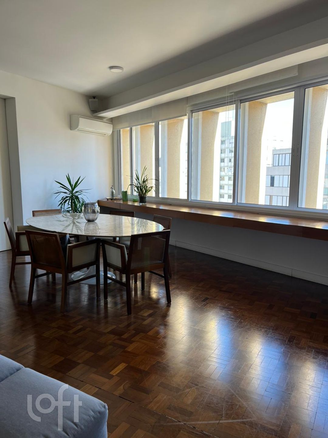 Apartamento à venda com 3 quartos, 160m² - Foto 1