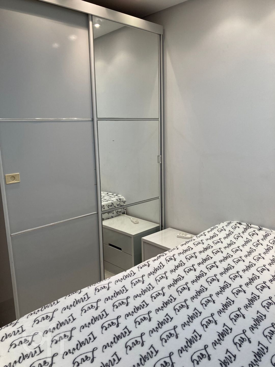 Apartamento à venda com 2 quartos, 52m² - Foto 4