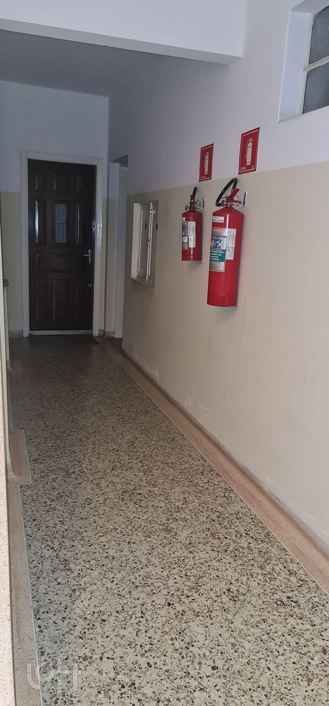 Apartamento à venda com 2 quartos, 61m² - Foto 18