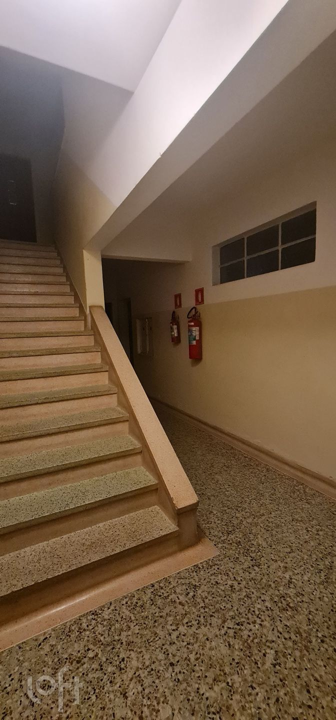 Apartamento à venda com 2 quartos, 61m² - Foto 16