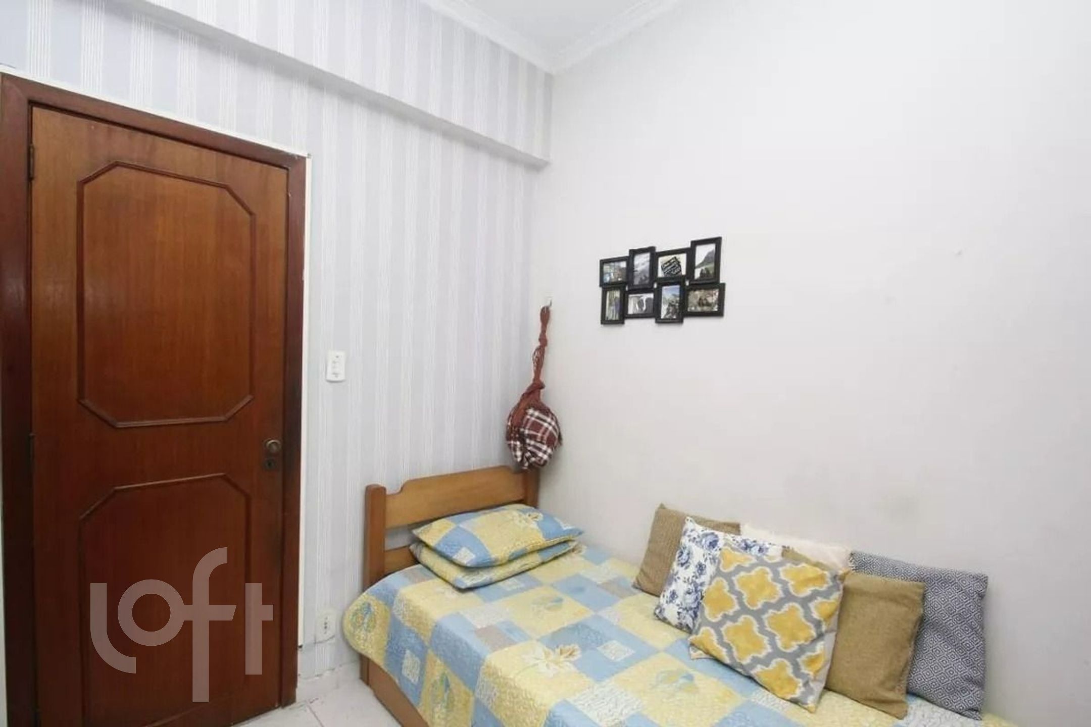 Apartamento à venda com 2 quartos, 75m² - Foto 4