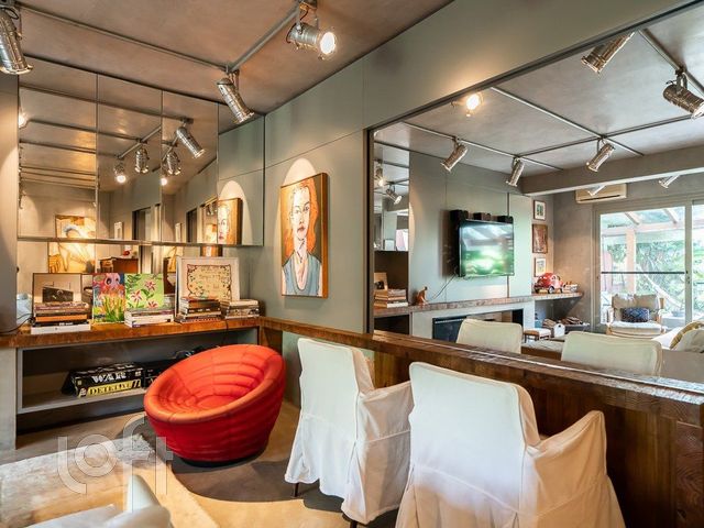 Casa em Condomínio com 329m², 4 dormitórios, 2 suítes, 3 vagas, Três Figueiras em Porto Alegre