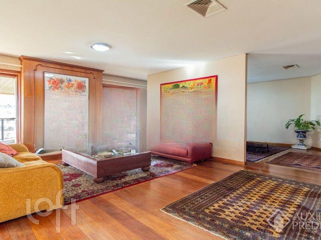 Apartamento com 579m², 3 dormitórios, 1 suíte, 3 vagas, Moinhos de Vento em Porto Alegre