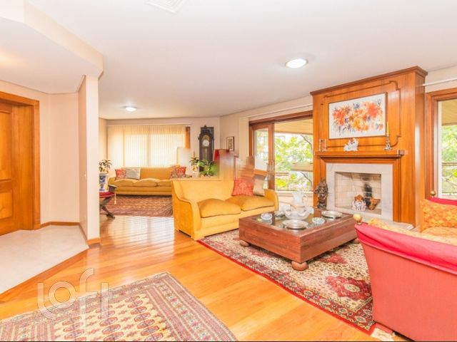 Apartamento com 579m², 3 dormitórios, 1 suíte, 3 vagas, Moinhos de Vento em Porto Alegre