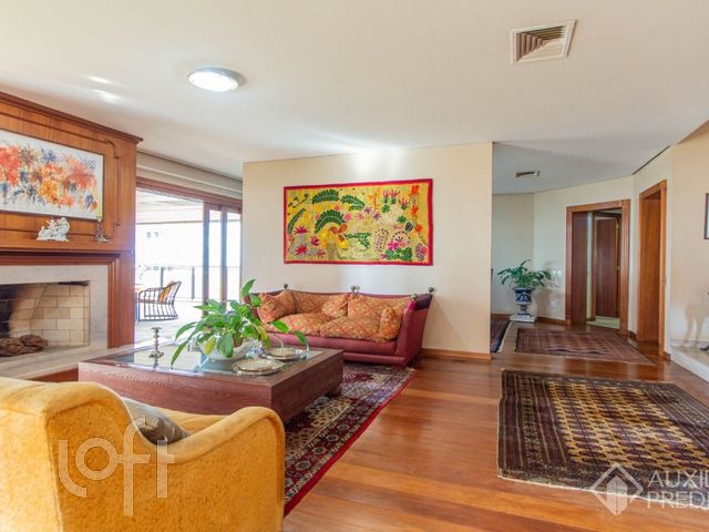 Apartamento com 579m², 3 dormitórios, 1 suíte, 3 vagas, Moinhos de Vento em Porto Alegre