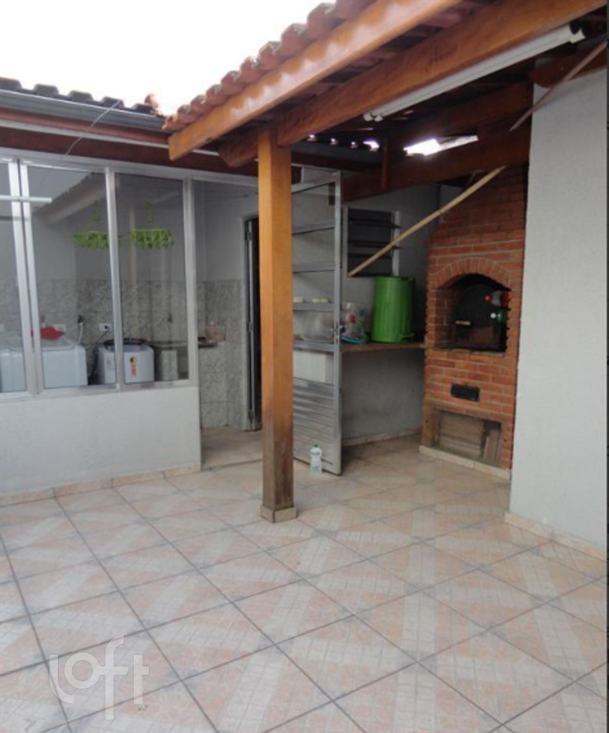 Casa à venda com 3 quartos, 67m² - Foto 3